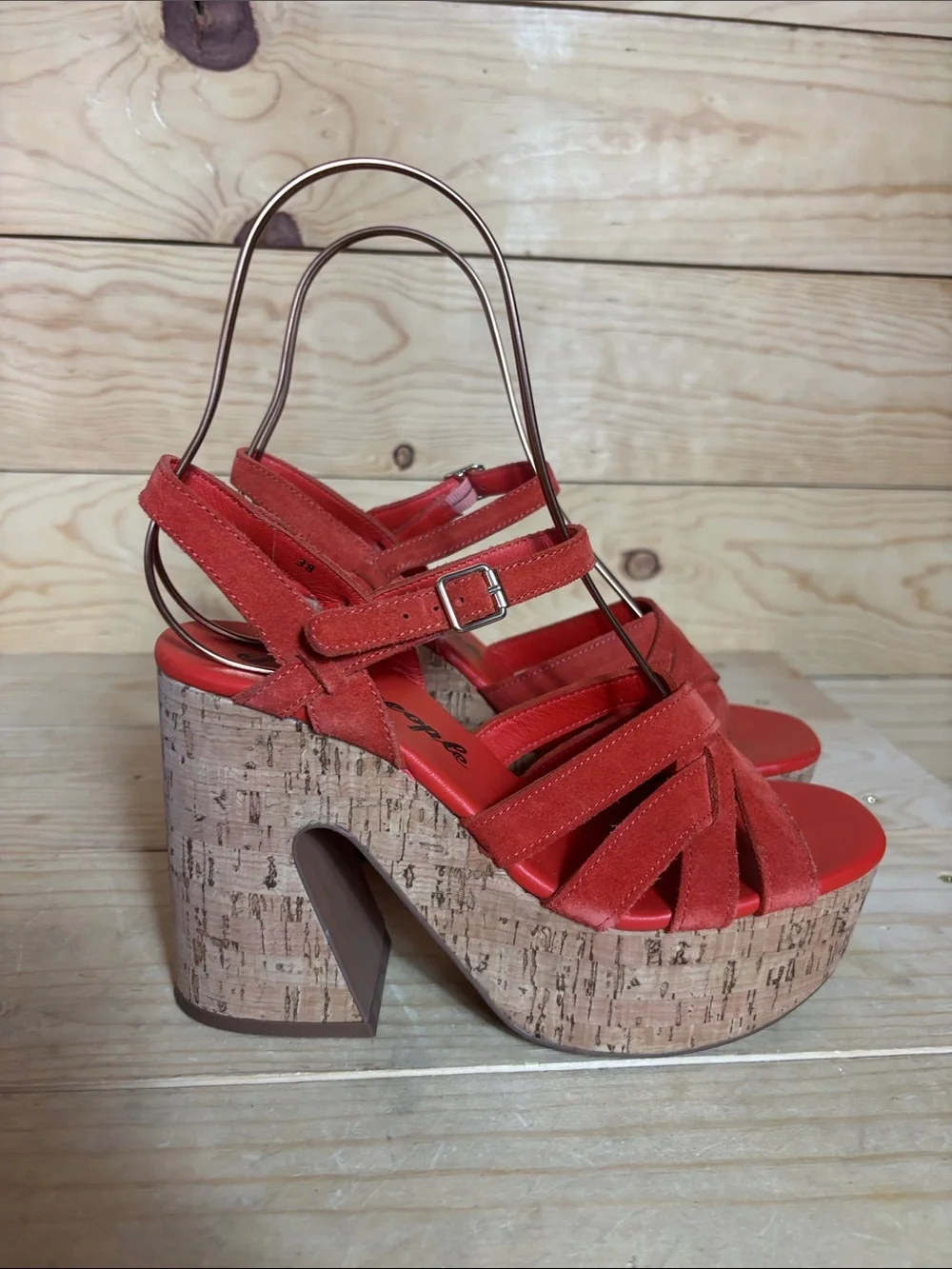 Free People Lisbon Sunstar platform sandals size 38 US 7.5
